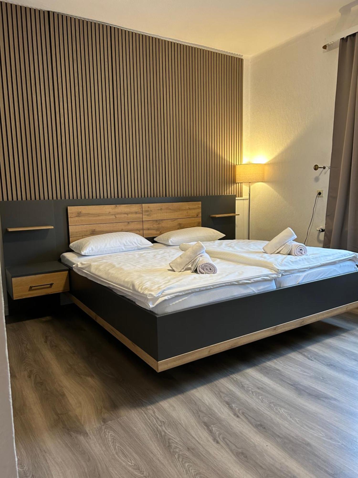 Riverside Airport Hotel Kelsterbach Dış mekan fotoğraf