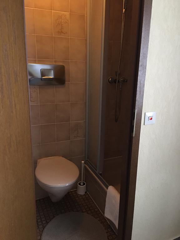 Riverside Airport Hotel Kelsterbach Dış mekan fotoğraf
